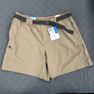NWT Columbia Women's Omni-Shade Elastic Waist Khaki Shorts Size M